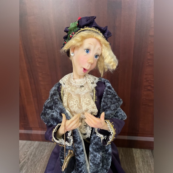 Vintage Jacqueline Kent Collection 21 inch tall or best offer - Picture 2 of 9